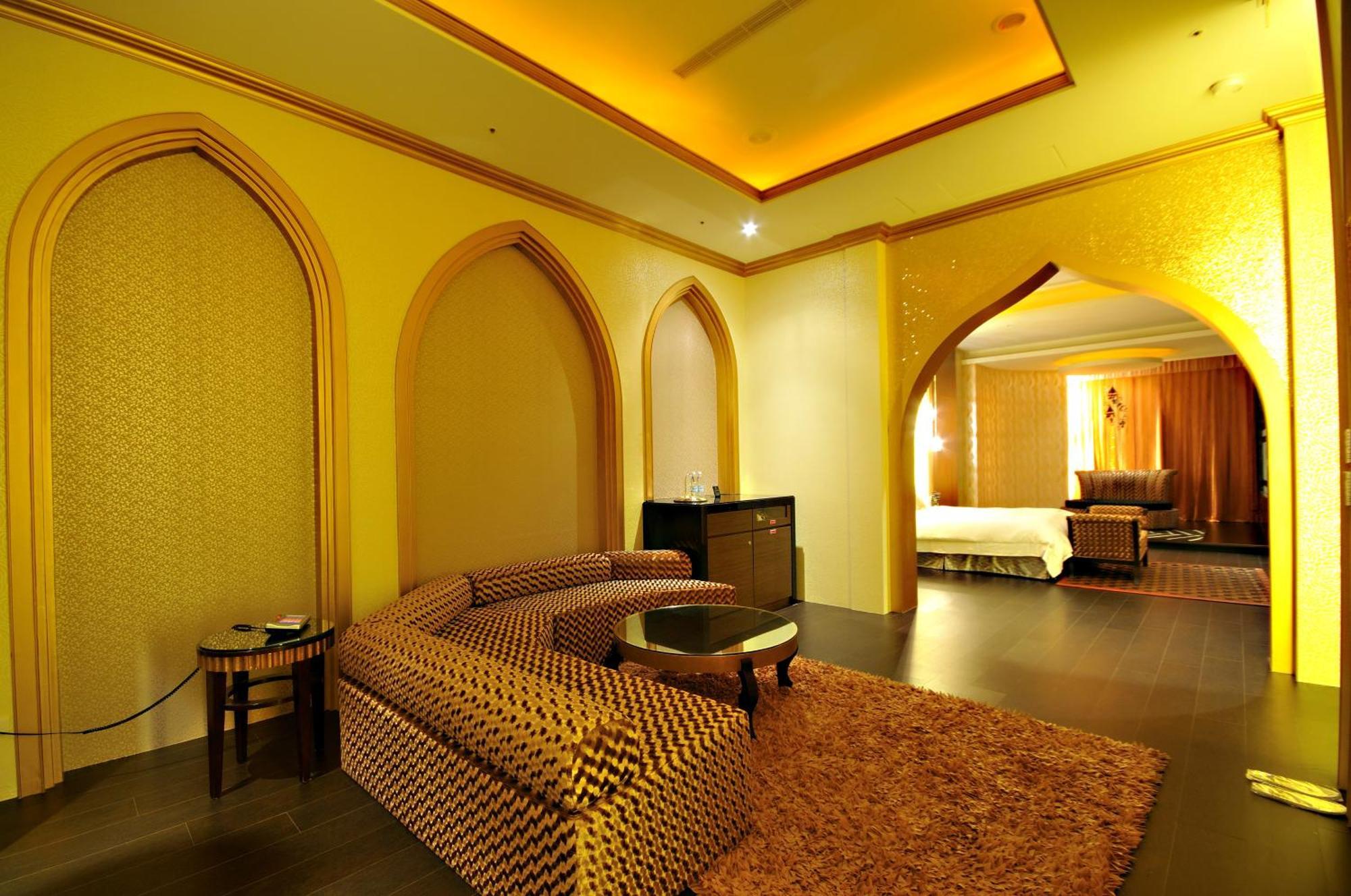 Dubai Motel Yilan Exterior foto