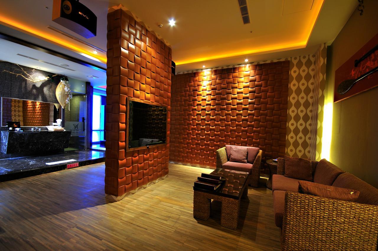 Dubai Motel Yilan Exterior foto